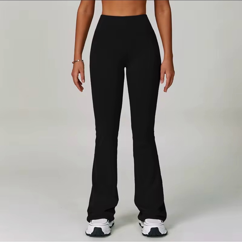 Black high waisted leggings